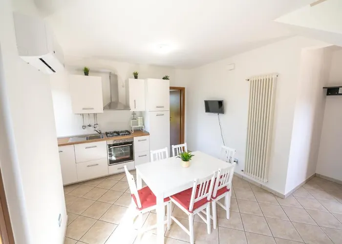 Cerrano Lägenhet Pineto